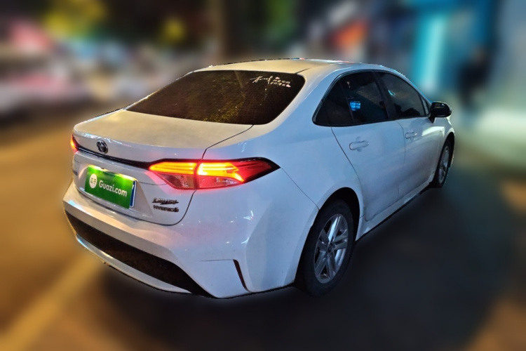 丰田 雷凌 2022款 双擎 1.8H E-CVT豪华版车身外观7