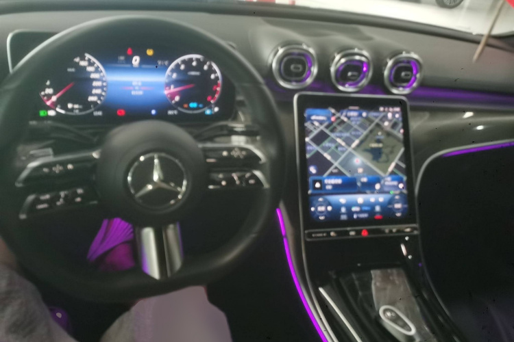 奔驰C级 2022款 C 260 L 运动版中控内饰7002