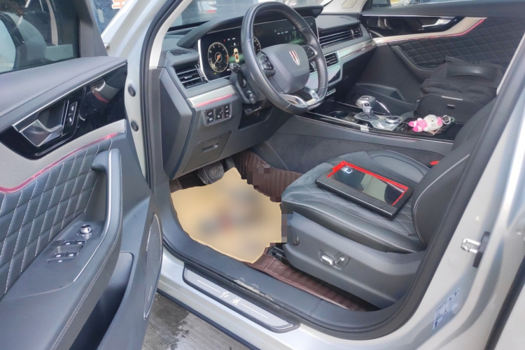 红旗HS5 2019款 2.0T 智联旗享四驱版中控内饰20