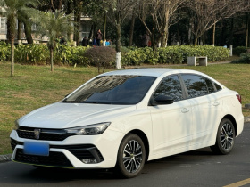 荣威i5 2021款 1.5L 手动铂金版