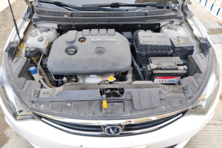 长安 逸动 2015款 1.6L 自动俊酷型 国IV局部细节24