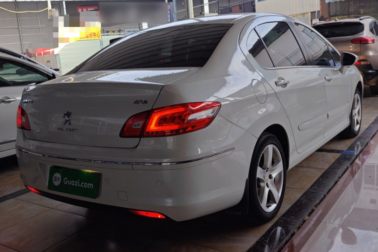 标致408 2013款 2.0L 自动舒适版车身外观7