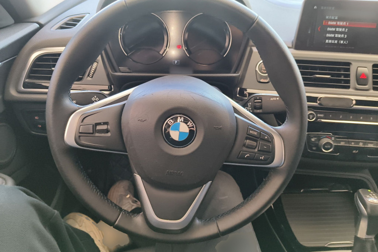 宝马1系 2017款 118i 设计套装型局部细节13