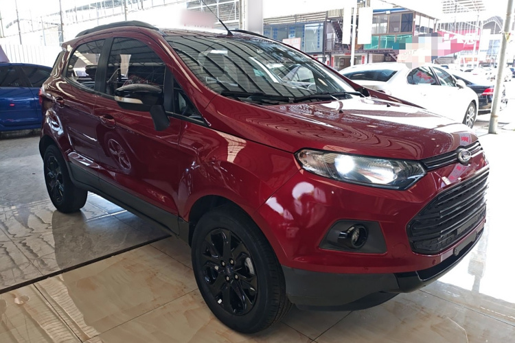 福特 翼搏 2016款 1.5L 自动运动典藏版车身外观3