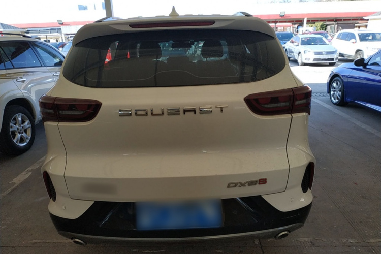 东南DX8S 2022款 1.5T DCT酋长版 7座车身外观6004