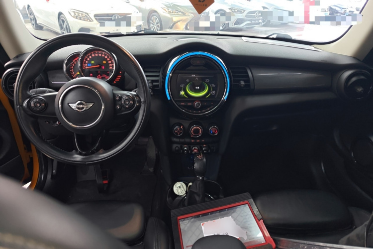 MINI 2016款 1.5T COOPER中控内饰7002