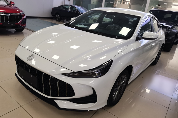 名爵 MG5 2025款 180DVVT 全球抢先版车身外观1