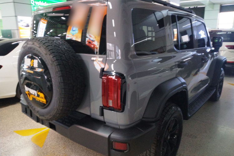 坦克300 2021款 越野版 2.0T 征服者车身外观7