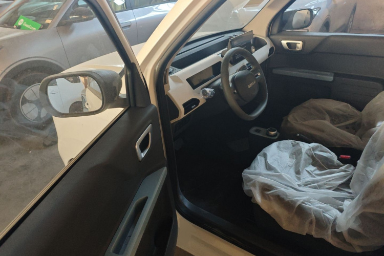 吉利银河 2024款 熊猫mini 200km 耐力熊中控内饰20