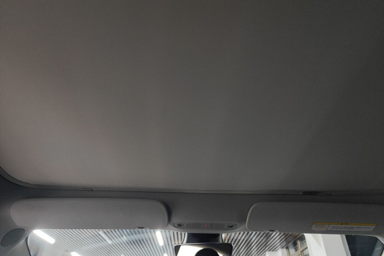 特斯拉 Model 3 2019款 标准续航后驱升级版中控内饰22