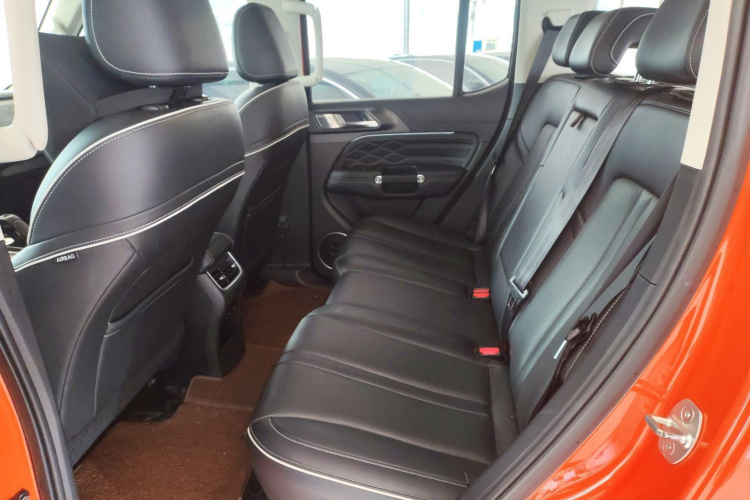 坦克300 2021款 越野版 2.0T 征服者中控内饰21