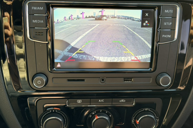 大众 速腾 2016款 230TSI 25周年纪念版中控内饰7005