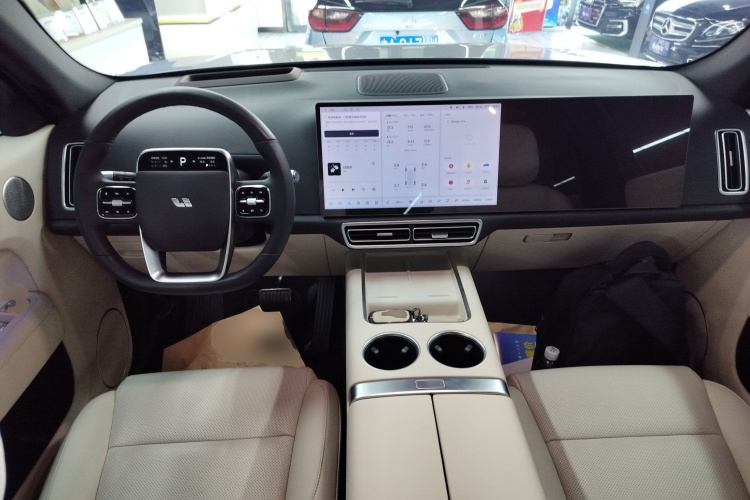 理想汽车 理想L7 2023款 Pro中控内饰12