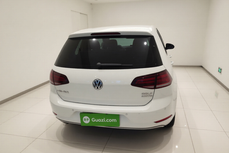 大众 高尔夫 2018款 230TSI 自动舒适型车身外观6