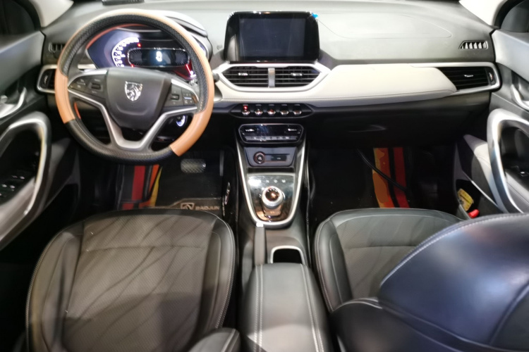 宝骏510 2017款 1.5L 自动时尚型中控内饰12