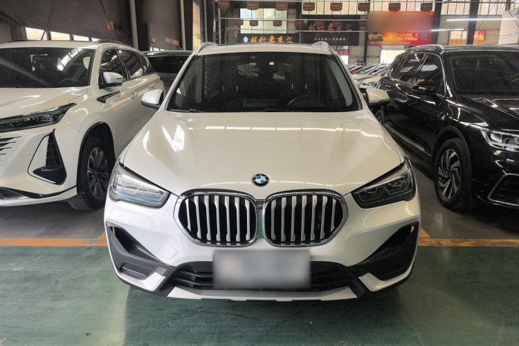 宝马X1 2020款 sDrive25Li 领先型车身外观2