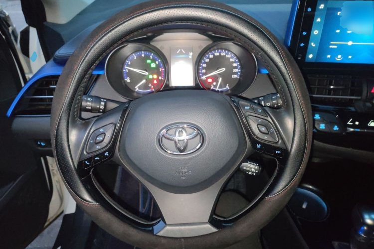 丰田C-HR 2021款 2.0L 豪华版局部细节13