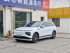 小鹏G9 2022款 702 Max