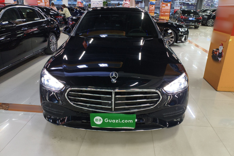 奔驰C级 2024款 改款 C 260 L车身外观2