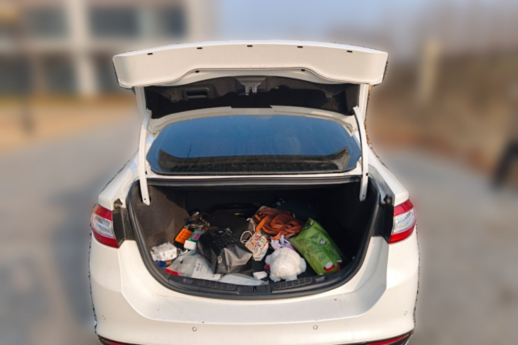 福特 蒙迪欧 2013款 2.0L GTDi200时尚型中控内饰23