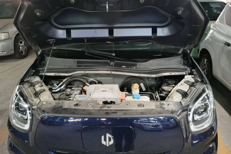 零跑汽车 零跑T03 2021款 400轻享版 三元锂局部细节24