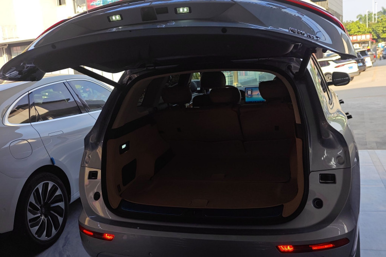 鸿蒙智行 问界M7 2024款 1.5T 智驾后驱Max版 5座局部细节23