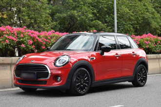 MINI 2019款 1.5T COOPER 经典派 五门版