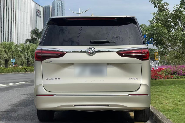 别克GL8 2022款 ES陆尊 653T 豪华型车身外观6