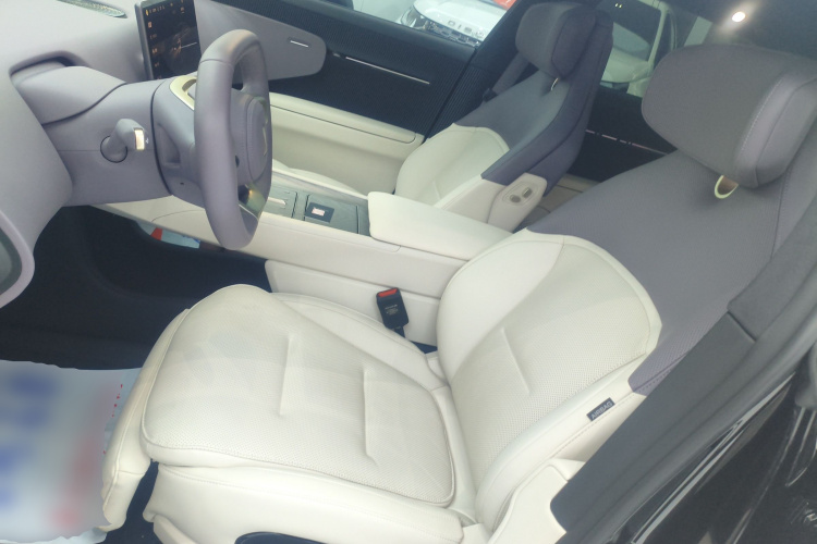 阿维塔12 2024款 700 三激光后驱奢享版中控内饰19