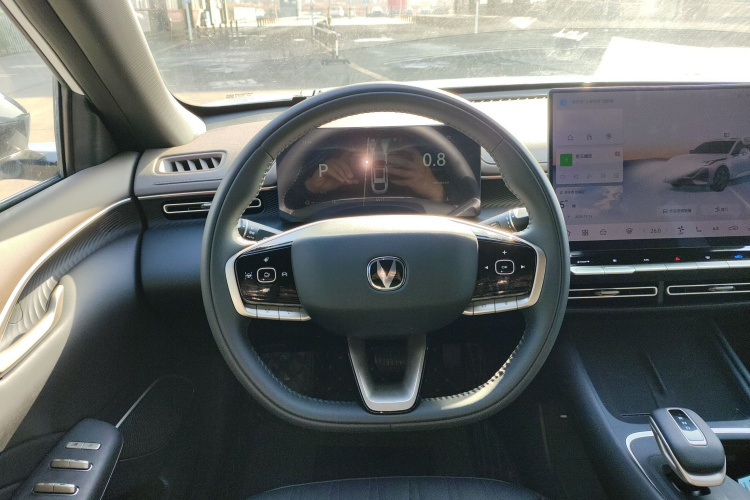 长安 逸动 2026款 第四代 1.5T 500Bar 智享型中控内饰13