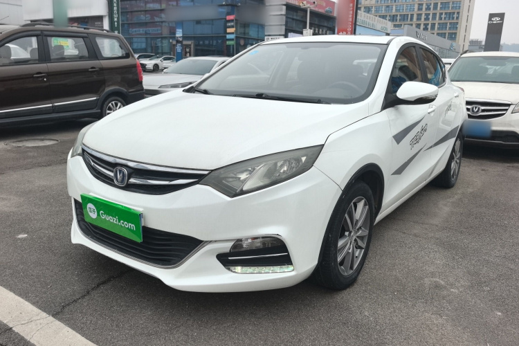 长安 逸动 2016款 XT 1.6L 手动俊酷型车身外观1