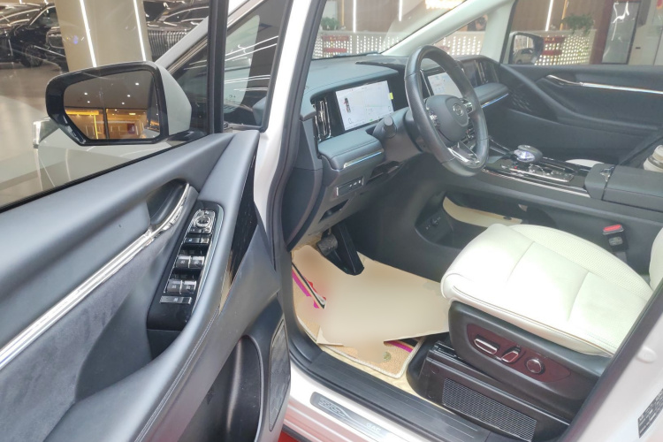 广汽传祺 传祺E9 2023款 E9 MAX中控内饰20