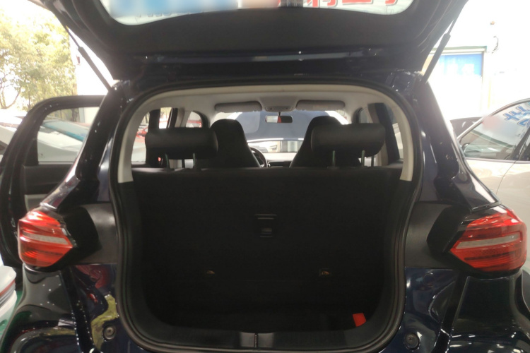 零跑汽车 零跑T03 2022款 皓玉版机舱底盘23