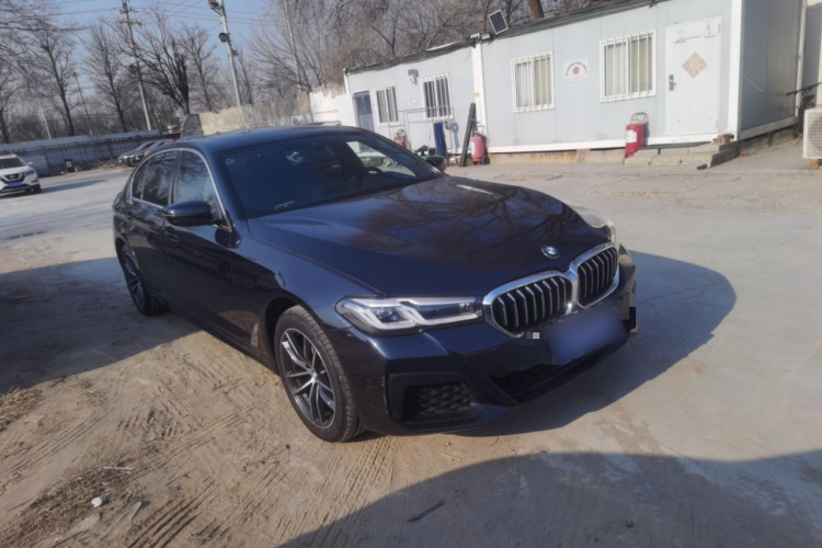 宝马5系 2022款 改款二 525Li M运动套装车身外观3