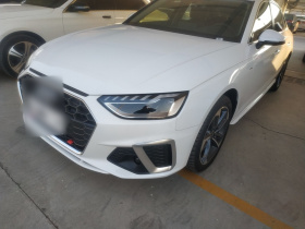 奥迪A4L 2025款 200万辆悦享版 40 TFSI 时尚动感型