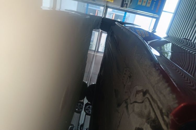 奔驰C级 2022款 C 200 L 运动版局部细节9001