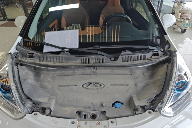 奇瑞 小蚂蚁 2018款 400 4座智享版机舱底盘24