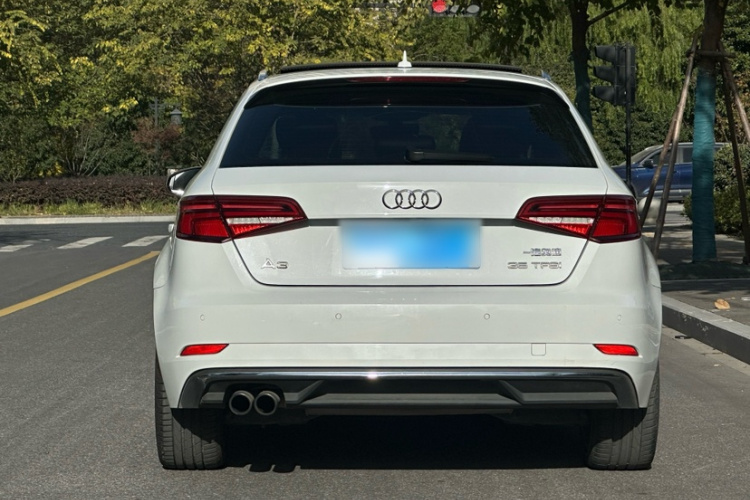 奥迪A3 2018款 30周年年型 Sportback 35 TFSI 风尚型车身外观6007