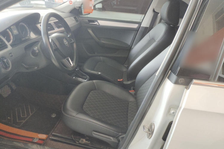 斯柯达 昕锐 2018款 1.6L 自动舒适版中控内饰19