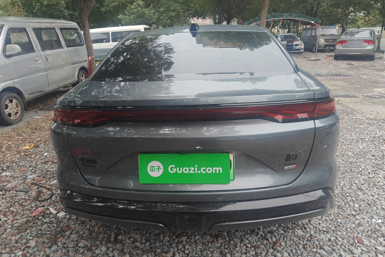 比亚迪 汉L 2025款 DM-p 四驱激光雷达旗舰型车身外观6004