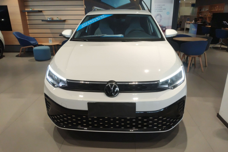 大众 朗逸 2023款 新锐 1.5L 自动新逸版车身外观2