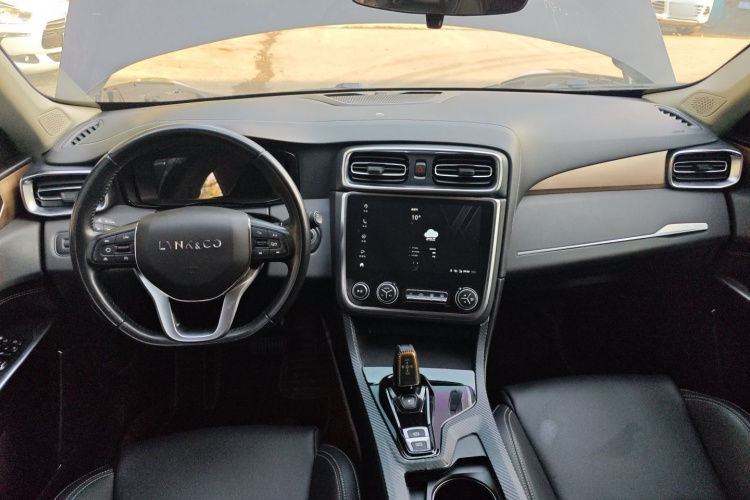 领克01 2020款 2.0T 两驱纯Pro版 国VI中控内饰12