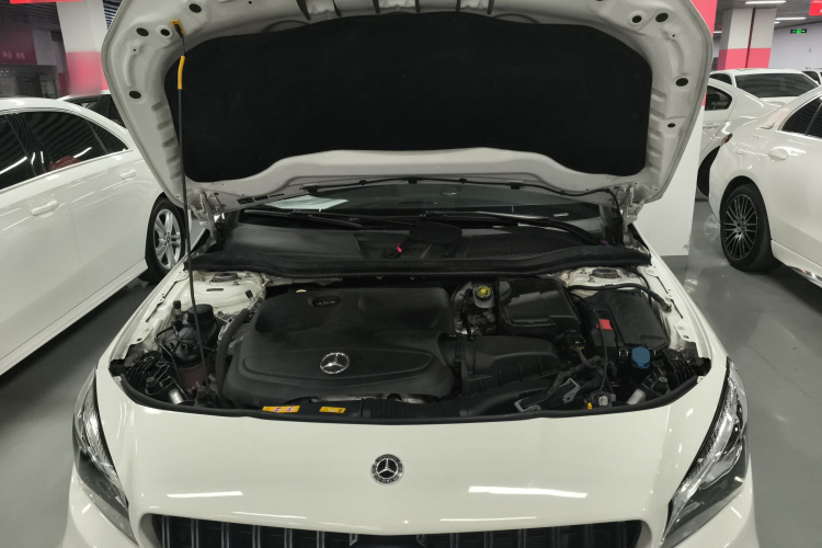 奔驰CLA 2017款 改款 CLA 200 时尚型机舱底盘24