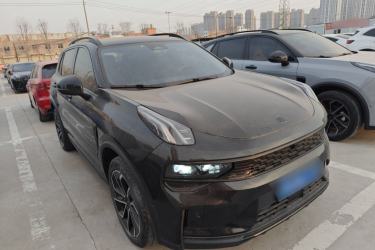 领克01 2023款 1.5TD EM-F PM车身外观3