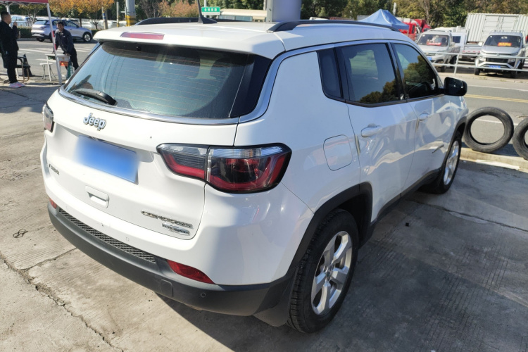 Jeep 指南者 2019款 220T 自动家享版车身外观6005