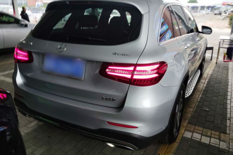奔驰GLC 2017款 GLC 260 4MATIC 豪华型车身外观7