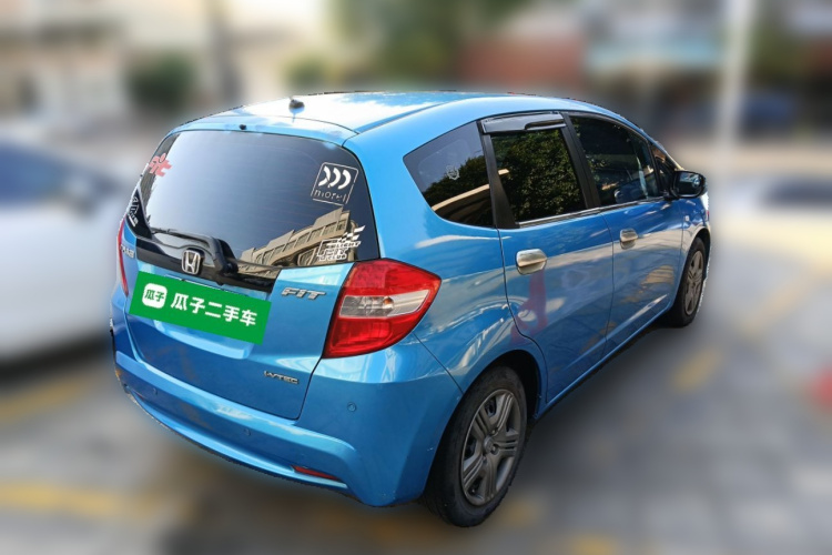 本田 飞度 2011款 1.3L 手动舒适版车身外观7