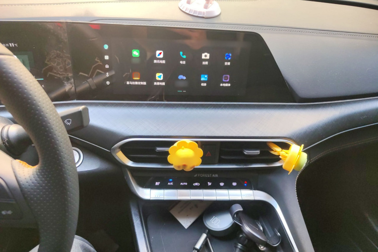 长安UNI-T 2022款 1.5T 运动版 尊贵型局部细节16
