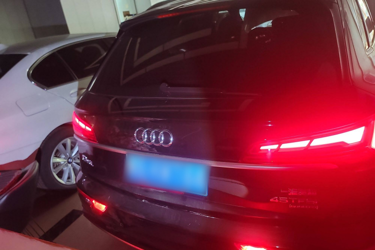 奥迪Q5L 2022款 45T 豪华致雅型车身外观6004