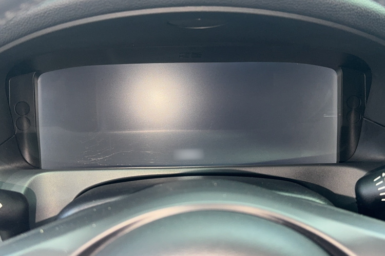 捷豹XFL 2017款 XFL 2.0T 240PS 尊享版局部细节14